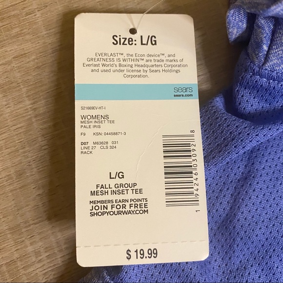 NWT ✨ soft and flattering work out top - Picture 4 of 4
